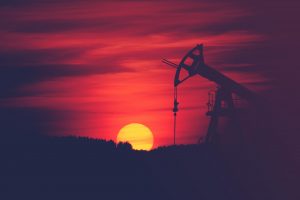 petrolul in noua economie featured - romania durabila