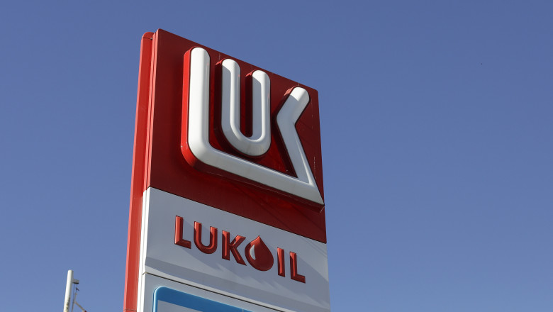 Teoretic, românii ar trebui să stea liniștiți în ceea ce privește siguranța alimentării cu combustibili, fără a da fuga la pompă