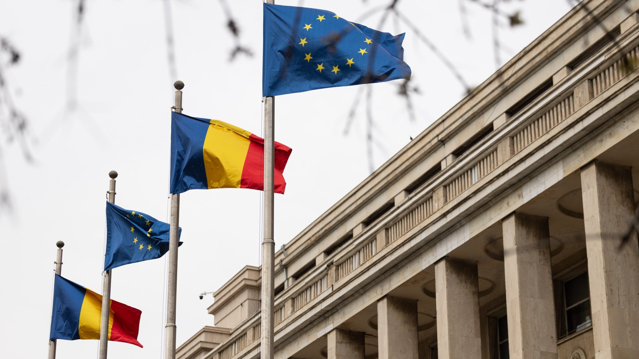 Cum a fost înfrântă lupta împotriva băieților deștepți înainte sa înceapă. Ordonanța Bolojan privind ATR nu se mai aplică